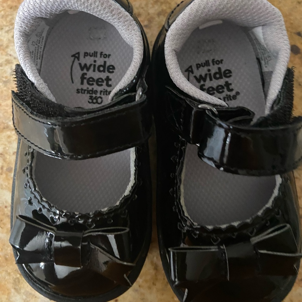 Brand New without box Stride Rite Wide Feet Mary Jane Baby Shoes